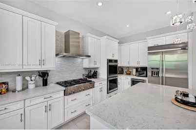 10283 Sweet Bay Mnr, Parkland, FL 33076 - Photo 11