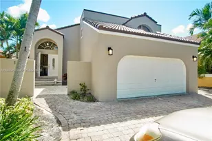 11724 SW 92nd Ln, Miami, FL 33186 - Photo 1