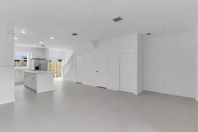 1081 SE 3rd St, Florida City, FL 33034 - Photo 7