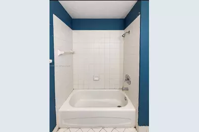 2650 SE 12th Pl #201, Homestead, FL 33035 - Photo 9