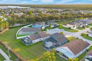 321 Corvina Dr, Davenport, FL 33897 - Photo 29