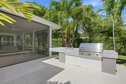 2225 Meridian Ave, Miami Beach, FL 33139 - Photo 63