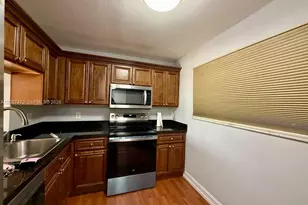 17000 NW 67th Ave, Hialeah, FL 33015 - Photo 11