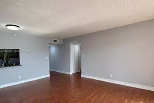 17000 NW 67th Ave, Hialeah, FL 33015 - Photo 7