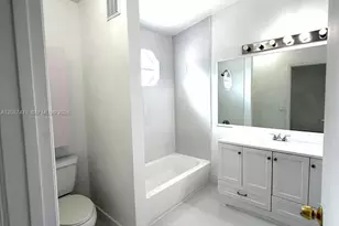 17969 SW 140th Ct, Miami, FL 33177 - Photo 15
