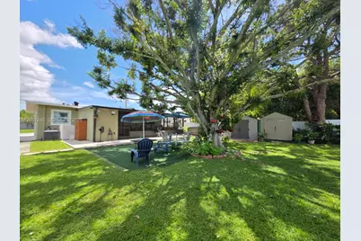 3126 SE Monte Vista St, Port Saint Lucie, FL 34952 - Photo 23