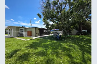 3126 SE Monte Vista St, Port Saint Lucie, FL 34952 - Photo 15