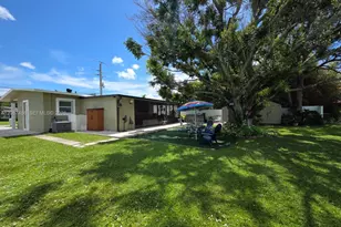 3126 SE Monte Vista St, Port Saint Lucie, FL 34952 - Photo 15