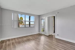 714 Executive Center Dr, West Palm Beach, FL 33401 - Photo 5