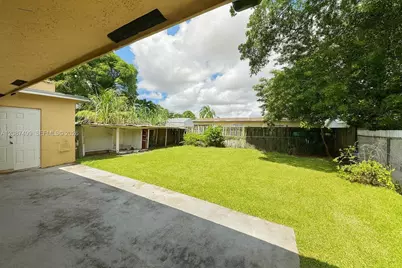 3611 NW 194th Ter, Miami Gardens, FL 33056 - Photo 3