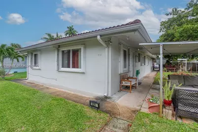221 NE 1st Ter #1, Dania Beach, FL 33004 - Photo 15