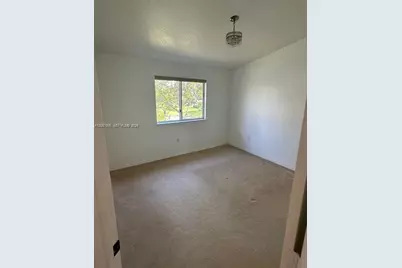 1271 SE 28th Ct #203, Homestead, FL 33035 - Photo 9