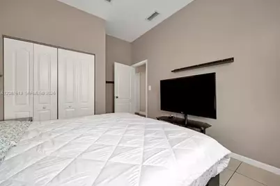 2327 NE 37th Ter, Homestead, FL 33033 - Photo 23