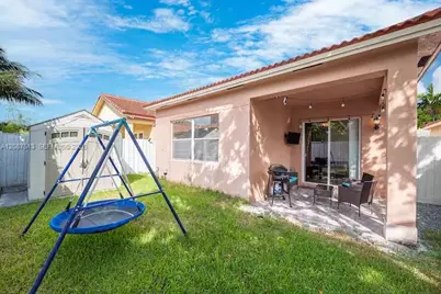 2327 NE 37th Ter, Homestead, FL 33033 - Photo 31