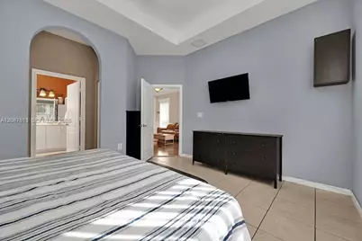 2327 NE 37th Ter, Homestead, FL 33033 - Photo 17