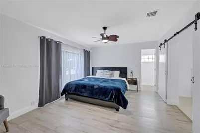 217 N 31st Ave, Hollywood, FL 33021 - Photo 3