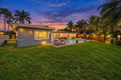 19885 NE 22nd Ave, Miami, FL 33180 - Photo 7