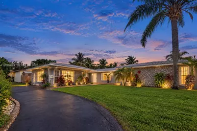 19885 NE 22nd Ave, Miami, FL 33180 - Photo 1
