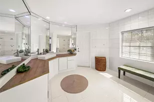 19885 NE 22nd Ave, Miami, FL 33180 - Photo 47