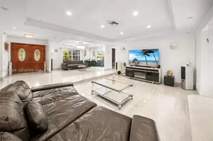 19885 NE 22nd Ave, Miami, FL 33180 - Photo 13
