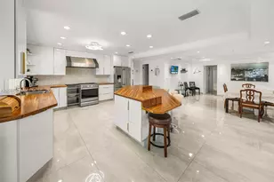 19885 NE 22nd Ave, Miami, FL 33180 - Photo 17
