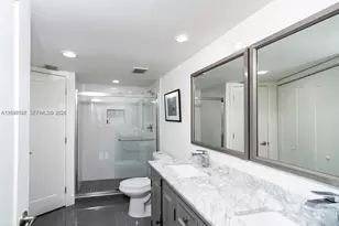 3500 Mystic Pointe Dr, Aventura, FL 33180 - Photo 11