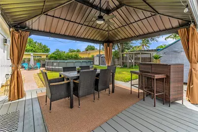 11831 NW 5th Ave, Miami, FL 33168 - Photo 35