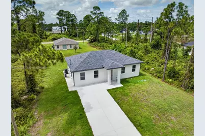 308 Mangonia, Lehigh Acres, FL 33974 - Photo 3