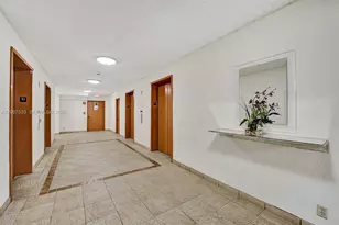 600 Three Islands Blvd, Hallandale Beach, FL 33009 - Photo 35