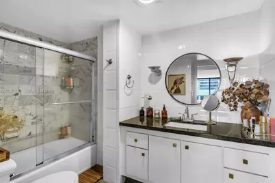 555 NE 15th St #PH-D, Miami, FL 33132 - Photo 9