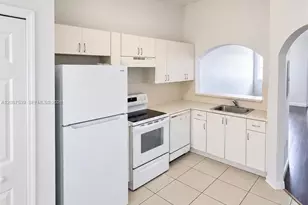 1250 SE 28th Ct, Homestead, FL 33035 - Photo 5