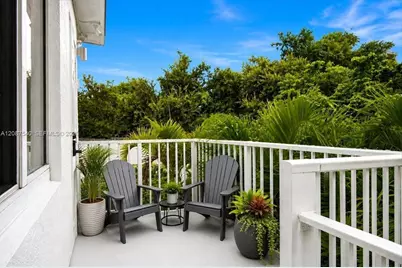 268 NW 34th St, Miami, FL 33127 - Photo 31