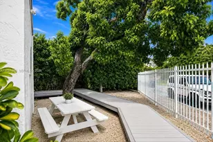 268 NW 34th St, Miami, FL 33127 - Photo 55