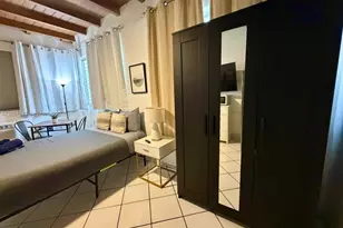 975 SW 10th St, Miami, FL 33130 - Photo 11