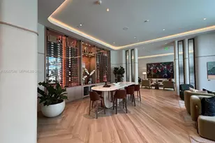 77 SE 5th St, Miami, FL 33131 - Photo 27