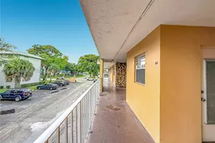 1600 Tallwood Ave, Hollywood, FL 33021 - Photo 7
