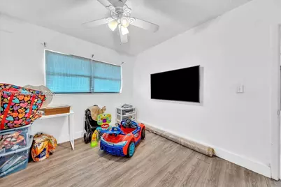 1745 NW 189th Ter, Miami Gardens, FL 33056 - Photo 5