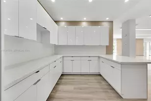 501 Three Islands Blvd, Hallandale Beach, FL 33009 - Photo 33