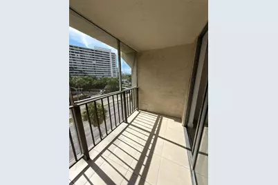 501 Three Islands Blvd #514, Hallandale Beach, FL 33009 - Photo 17