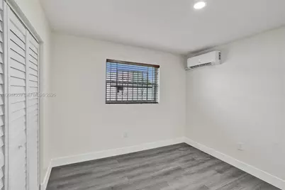 1341 NW 75th St, Miami, FL 33147 - Photo 17
