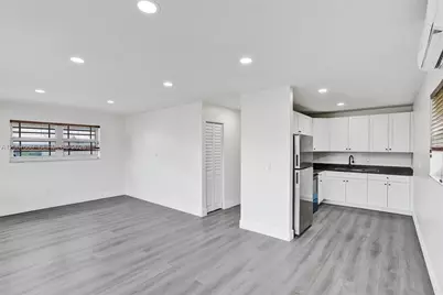 1341 NW 75th St, Miami, FL 33147 - Photo 9