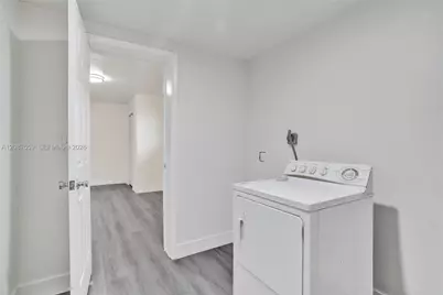 1341 NW 75th St, Miami, FL 33147 - Photo 27