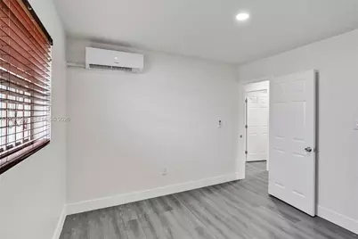1341 NW 75th St, Miami, FL 33147 - Photo 19