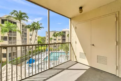 8255 Lake Dr #304, Doral, FL 33166 - Photo 17
