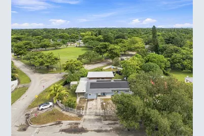 1299 NW 120th St, North Miami, FL 33167 - Photo 3