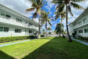 7207 Bay Dr, Miami Beach, FL 33141 - Photo 19