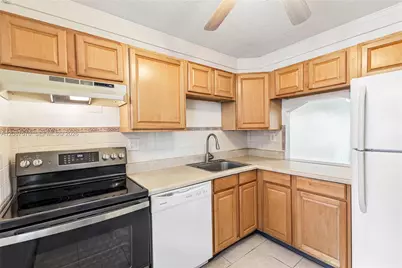 7887 Golf Cir Dr #106, Margate, FL 33063 - Photo 5