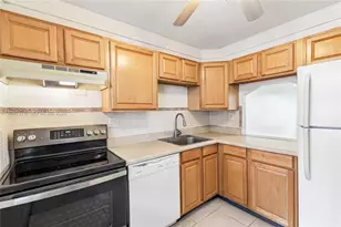 7887 Golf Cir Dr, Margate, FL 33063 - Photo 5