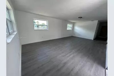 1835 NW 122nd St, Miami, FL 33167 - Photo 3