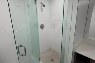 7875 NW 107th Ave, Doral, FL 33178 - Photo 11